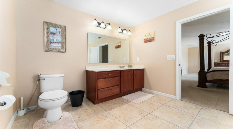 KISSIMMEE, Florida 34746, 3 Bedrooms Bedrooms, ,2 BathroomsBathrooms,Residential,For Sale,BLUE DIAMOND,0,MFRO6387480