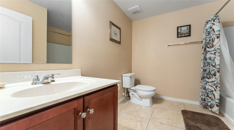 KISSIMMEE, Florida 34746, 3 Bedrooms Bedrooms, ,2 BathroomsBathrooms,Residential,For Sale,BLUE DIAMOND,0,MFRO6387480