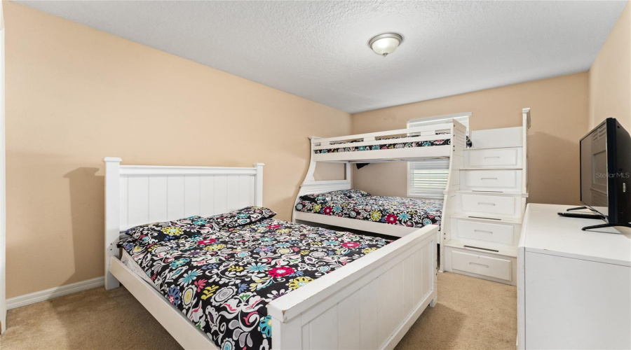 KISSIMMEE, Florida 34746, 3 Bedrooms Bedrooms, ,2 BathroomsBathrooms,Residential,For Sale,BLUE DIAMOND,0,MFRO6387480