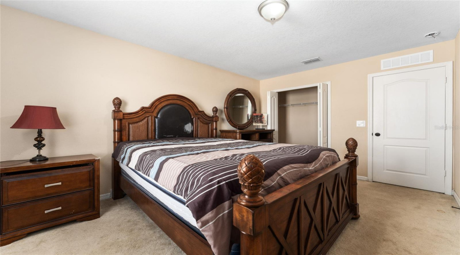 KISSIMMEE, Florida 34746, 3 Bedrooms Bedrooms, ,2 BathroomsBathrooms,Residential,For Sale,BLUE DIAMOND,0,MFRO6387480