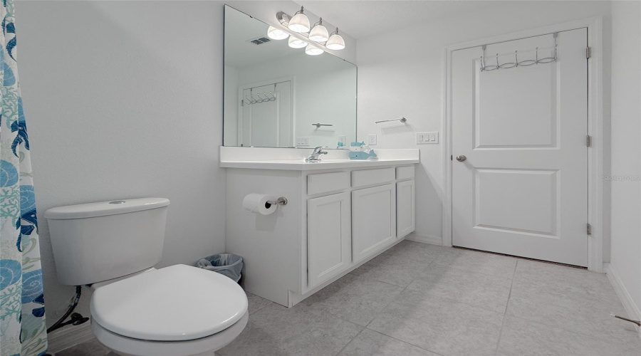 DAVENPORT, Florida 33896, 3 Bedrooms Bedrooms, ,2 BathroomsBathrooms,Residential,For Sale,DISCOVERY,0,MFRO6387502