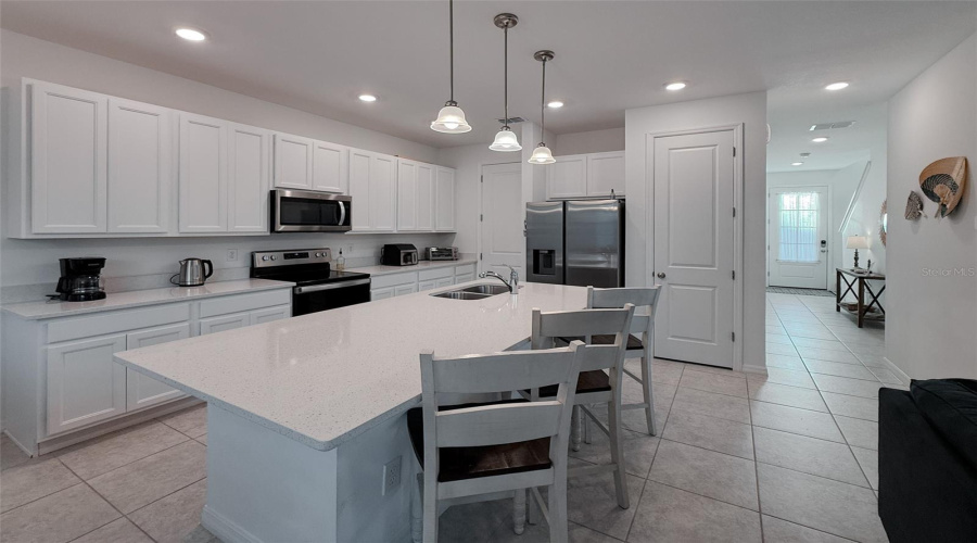 DAVENPORT, Florida 33896, 3 Bedrooms Bedrooms, ,2 BathroomsBathrooms,Residential,For Sale,DISCOVERY,0,MFRO6387502