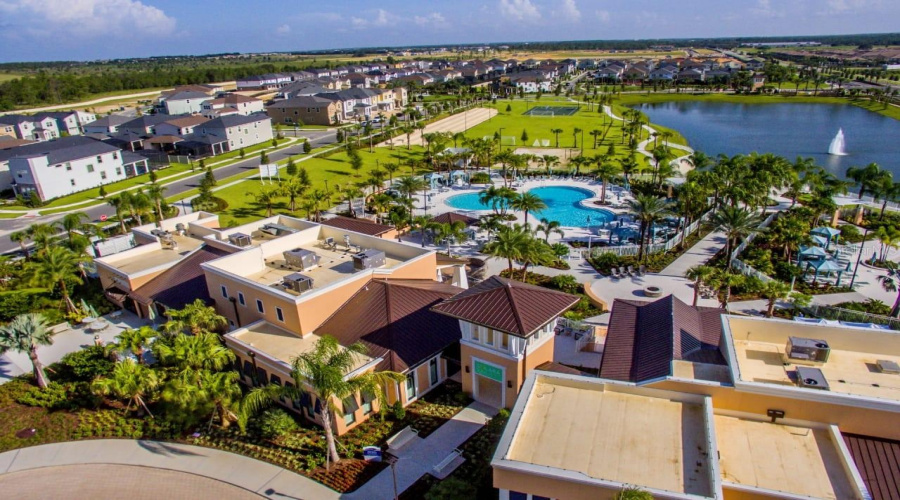 KISSIMMEE, Florida 34747, 4 Bedrooms Bedrooms, ,4 BathroomsBathrooms,Residential,For Sale,CAREY PALM,0,MFRTB8482952