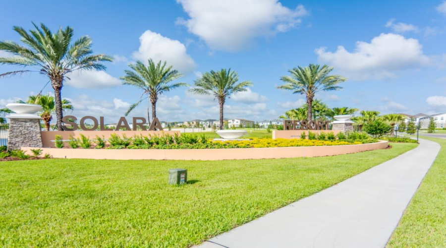 KISSIMMEE, Florida 34747, 4 Bedrooms Bedrooms, ,4 BathroomsBathrooms,Residential,For Sale,CAREY PALM,0,MFRTB8482952