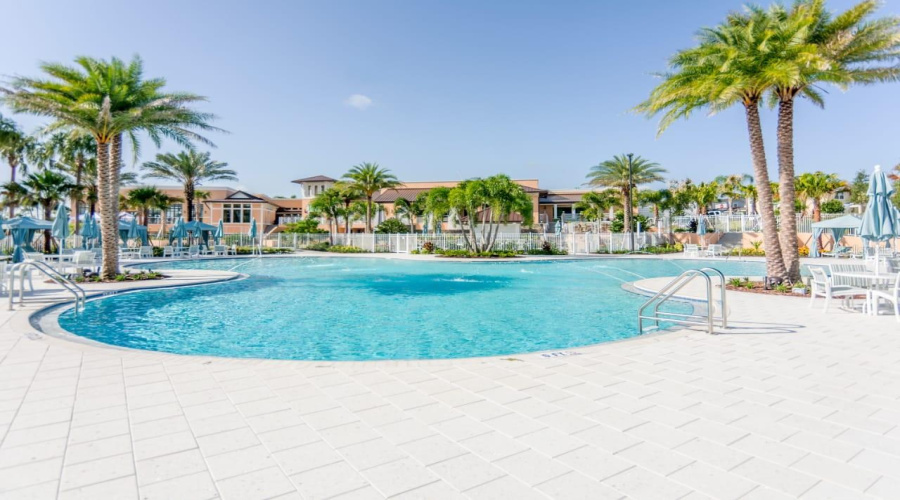 KISSIMMEE, Florida 34747, 4 Bedrooms Bedrooms, ,4 BathroomsBathrooms,Residential,For Sale,CAREY PALM,0,MFRTB8482952