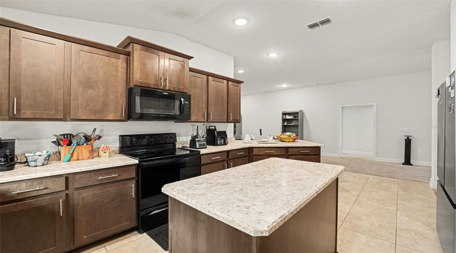 DAVENPORT, Florida 33837, 4 Bedrooms Bedrooms, ,3 BathroomsBathrooms,Residential,For Sale,CITRUS POINTE,0,MFRTB8484252