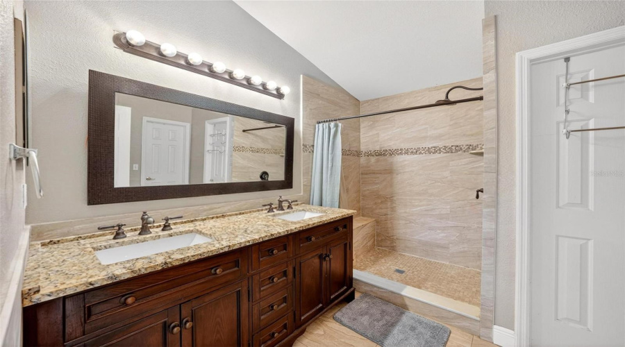 DAVENPORT, Florida 33837, 3 Bedrooms Bedrooms, ,2 BathroomsBathrooms,Residential,For Sale,ASHLEY,0,MFRO6389262