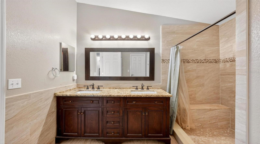 DAVENPORT, Florida 33837, 3 Bedrooms Bedrooms, ,2 BathroomsBathrooms,Residential,For Sale,ASHLEY,0,MFRO6389262