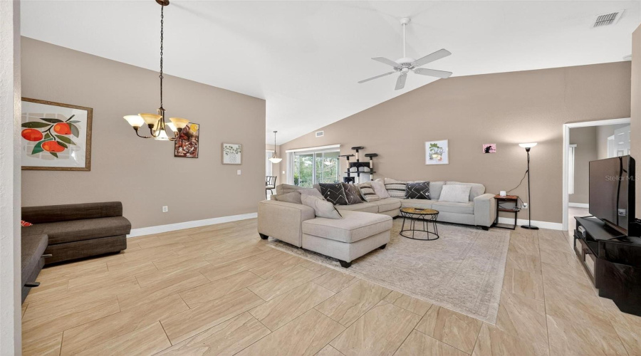 DAVENPORT, Florida 33837, 3 Bedrooms Bedrooms, ,2 BathroomsBathrooms,Residential,For Sale,ASHLEY,0,MFRO6389262