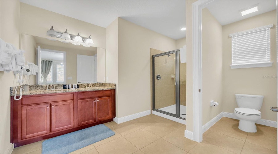 KISSIMMEE, Florida 34747, 8 Bedrooms Bedrooms, ,7 BathroomsBathrooms,Residential,For Sale,LASSO,0,MFRO6389237