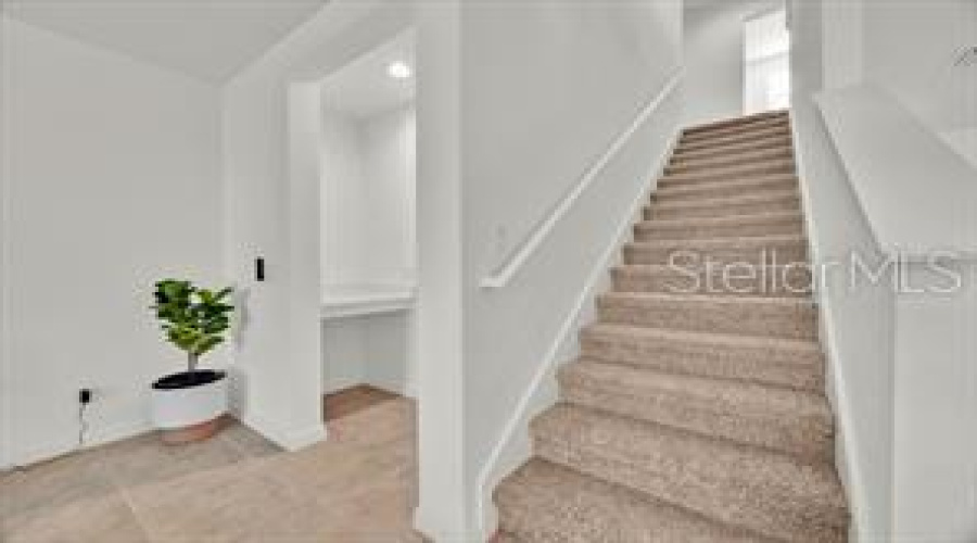 DAVENPORT, Florida 33837, 6 Bedrooms Bedrooms, ,4 BathroomsBathrooms,Residential,For Sale,HAMLET,0,MFRO6388415