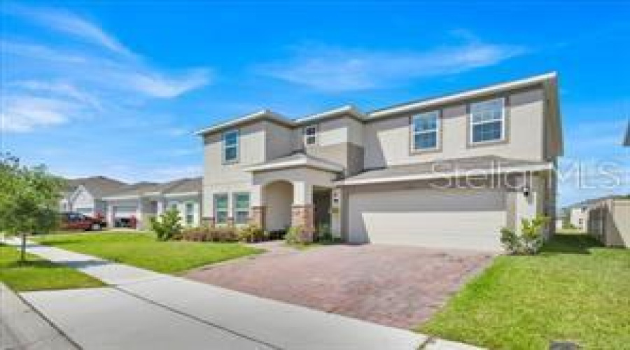 DAVENPORT, Florida 33837, 6 Bedrooms Bedrooms, ,4 BathroomsBathrooms,Residential,For Sale,HAMLET,0,MFRO6388415