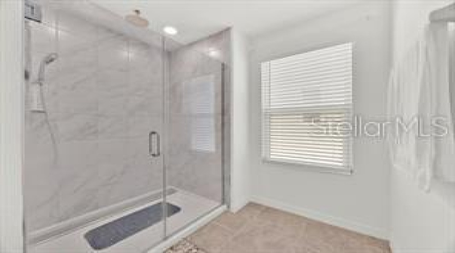 DAVENPORT, Florida 33837, 6 Bedrooms Bedrooms, ,4 BathroomsBathrooms,Residential,For Sale,HAMLET,0,MFRO6388415