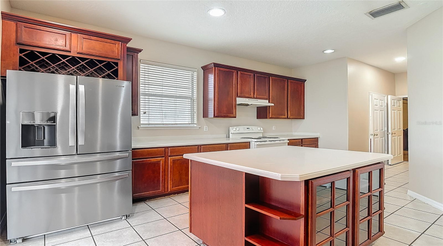 KISSIMMEE, Florida 34746, 3 Bedrooms Bedrooms, ,2 BathroomsBathrooms,Residential,For Sale,EAGLE EYE,0,MFRO6389360