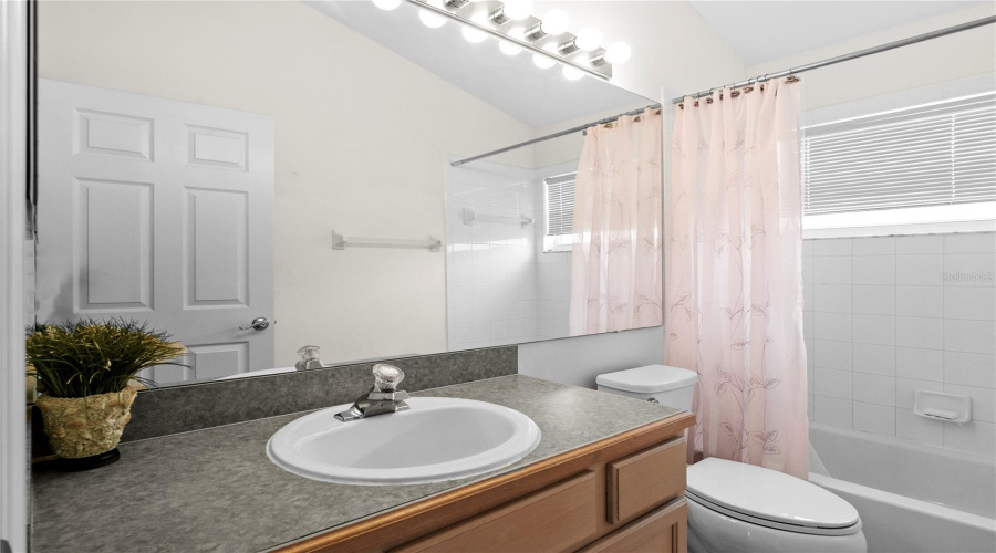 KISSIMMEE, Florida 34747, 4 Bedrooms Bedrooms, ,3 BathroomsBathrooms,Residential,For Sale,ROARING CREEK,0,MFRO6389502