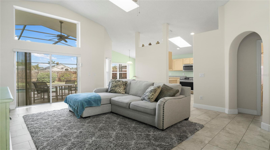 KISSIMMEE, Florida 34747, 4 Bedrooms Bedrooms, ,3 BathroomsBathrooms,Residential,For Sale,ROARING CREEK,0,MFRO6389502