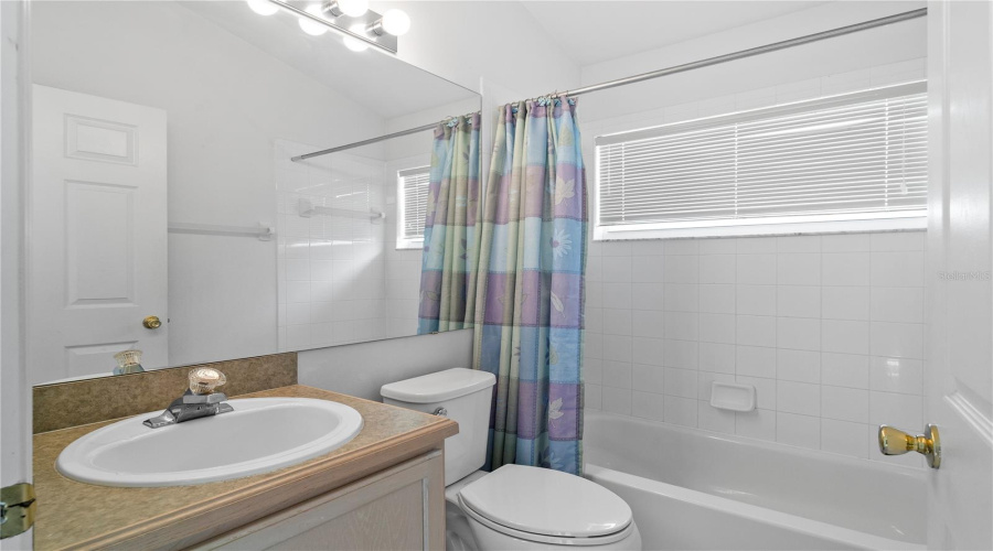 KISSIMMEE, Florida 34747, 4 Bedrooms Bedrooms, ,3 BathroomsBathrooms,Residential,For Sale,ROARING CREEK,0,MFRO6389502