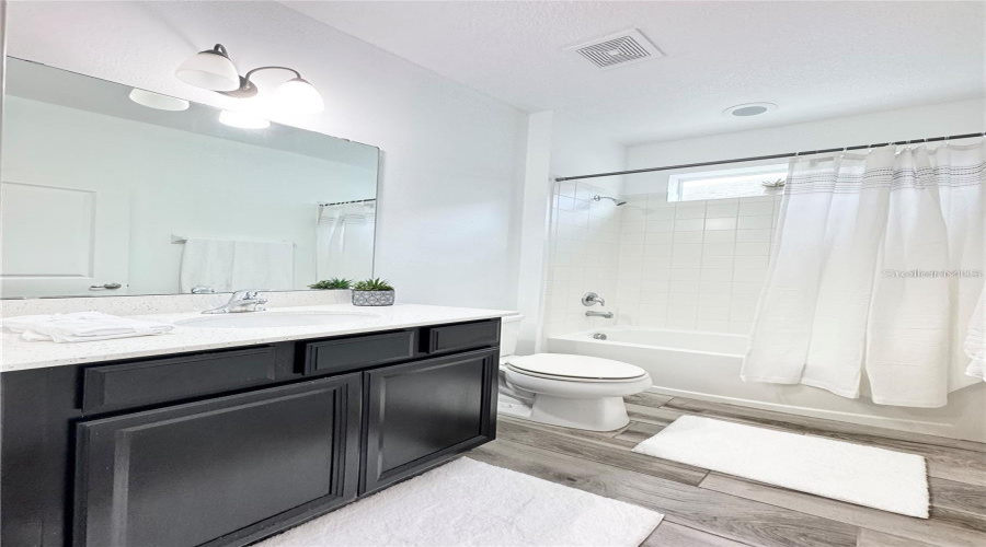 DAVENPORT, Florida 33897, 4 Bedrooms Bedrooms, ,3 BathroomsBathrooms,Residential,For Sale,TRINITY RIDGE,0,MFRO6389464