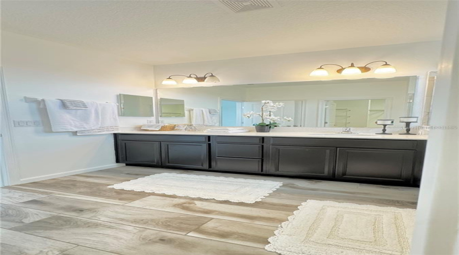 DAVENPORT, Florida 33897, 4 Bedrooms Bedrooms, ,3 BathroomsBathrooms,Residential,For Sale,TRINITY RIDGE,0,MFRO6389464