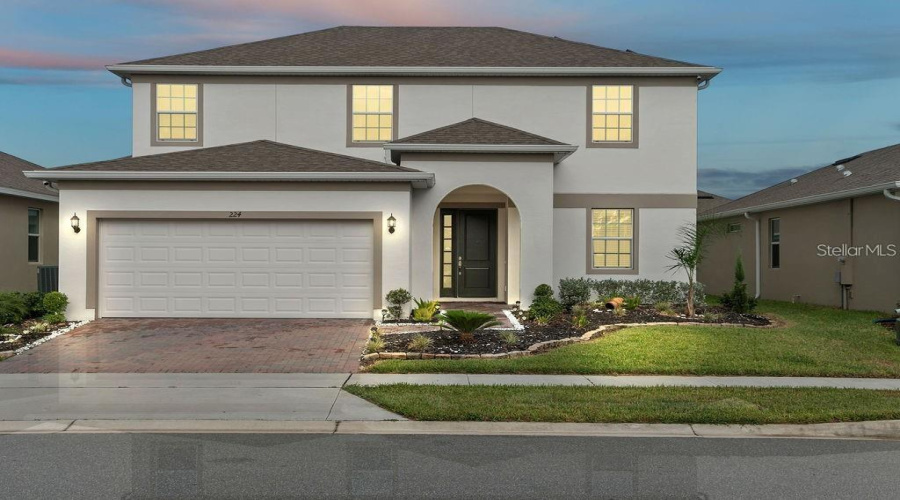 DAVENPORT, Florida 33897, 4 Bedrooms Bedrooms, ,3 BathroomsBathrooms,Residential,For Sale,TRINITY RIDGE,0,MFRO6389464