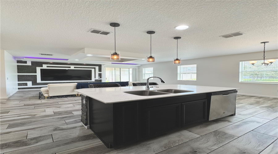 DAVENPORT, Florida 33897, 4 Bedrooms Bedrooms, ,3 BathroomsBathrooms,Residential,For Sale,TRINITY RIDGE,0,MFRO6389464