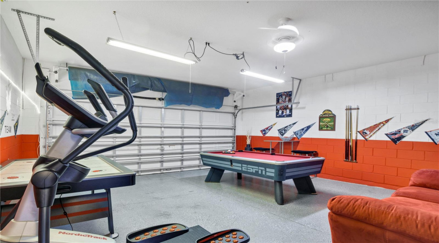 DAVENPORT, Florida 33837, 6 Bedrooms Bedrooms, ,4 BathroomsBathrooms,Residential,For Sale,ORANGE COSMOS,0,MFRP4938091