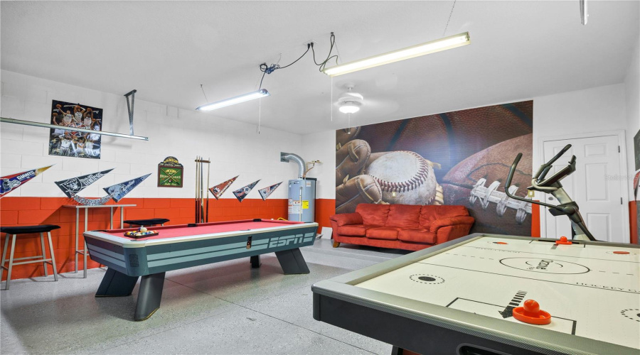 DAVENPORT, Florida 33837, 6 Bedrooms Bedrooms, ,4 BathroomsBathrooms,Residential,For Sale,ORANGE COSMOS,0,MFRP4938091