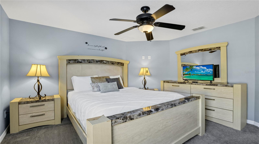 DAVENPORT, Florida 33837, 6 Bedrooms Bedrooms, ,4 BathroomsBathrooms,Residential,For Sale,ORANGE COSMOS,0,MFRP4938091