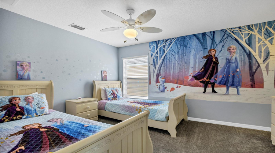 DAVENPORT, Florida 33837, 6 Bedrooms Bedrooms, ,4 BathroomsBathrooms,Residential,For Sale,ORANGE COSMOS,0,MFRP4938091