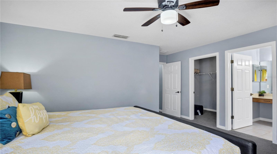 DAVENPORT, Florida 33837, 6 Bedrooms Bedrooms, ,4 BathroomsBathrooms,Residential,For Sale,ORANGE COSMOS,0,MFRP4938091