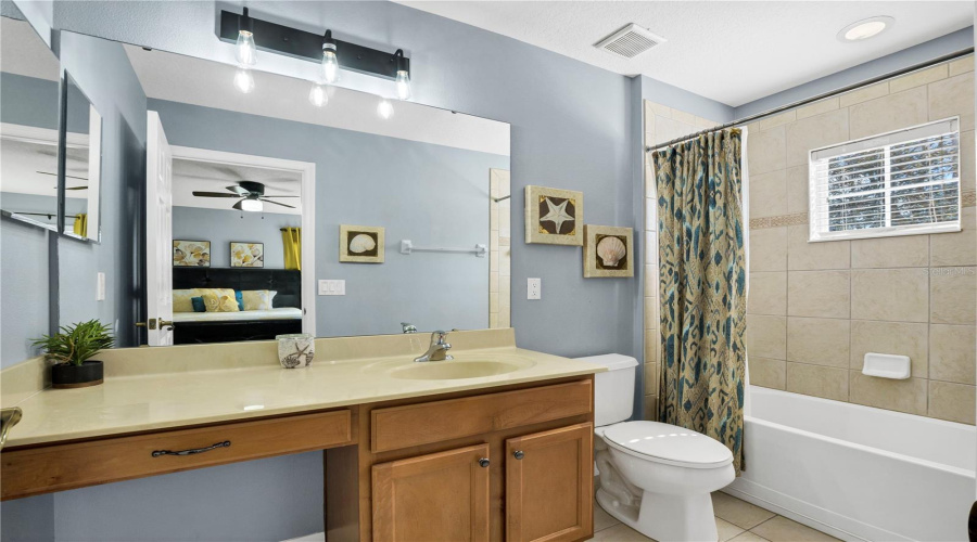 DAVENPORT, Florida 33837, 6 Bedrooms Bedrooms, ,4 BathroomsBathrooms,Residential,For Sale,ORANGE COSMOS,0,MFRP4938091