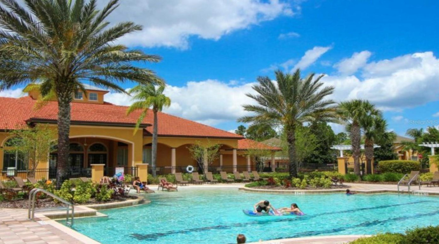 DAVENPORT, Florida 33837, 6 Bedrooms Bedrooms, ,4 BathroomsBathrooms,Residential,For Sale,ORANGE COSMOS,0,MFRP4938091