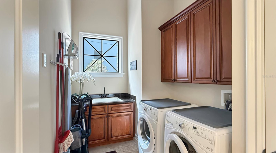 REUNION, Florida 34747, 5 Bedrooms Bedrooms, ,5 BathroomsBathrooms,Residential,For Sale,MUIRFIELD,0,MFRS5145481