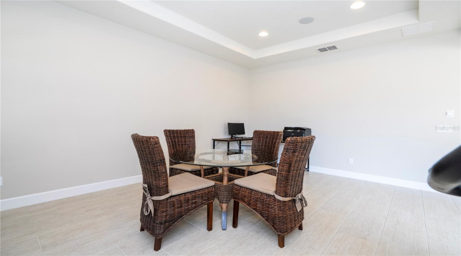 ORLANDO, Florida 32836, 4 Bedrooms Bedrooms, ,3 BathroomsBathrooms,Residential,For Sale,ROYAL ESTATES,0,MFRO6388072