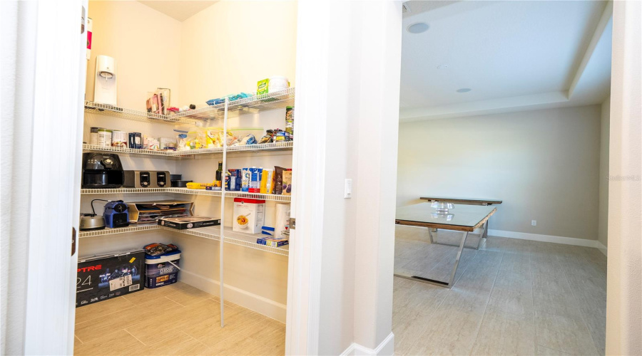 ORLANDO, Florida 32836, 4 Bedrooms Bedrooms, ,3 BathroomsBathrooms,Residential,For Sale,ROYAL ESTATES,0,MFRO6388072