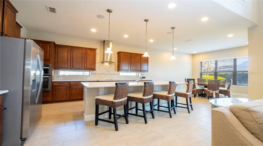 ORLANDO, Florida 32836, 4 Bedrooms Bedrooms, ,3 BathroomsBathrooms,Residential,For Sale,ROYAL ESTATES,0,MFRO6388072