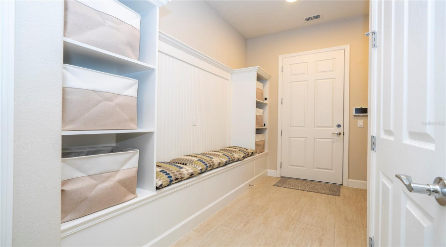 ORLANDO, Florida 32836, 4 Bedrooms Bedrooms, ,3 BathroomsBathrooms,Residential,For Sale,ROYAL ESTATES,0,MFRO6388072