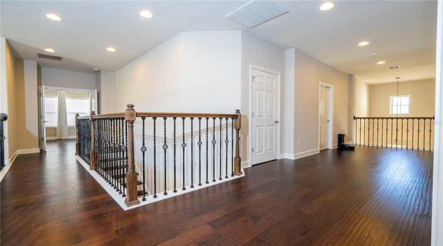 ORLANDO, Florida 32836, 4 Bedrooms Bedrooms, ,3 BathroomsBathrooms,Residential,For Sale,ROYAL ESTATES,0,MFRO6388072