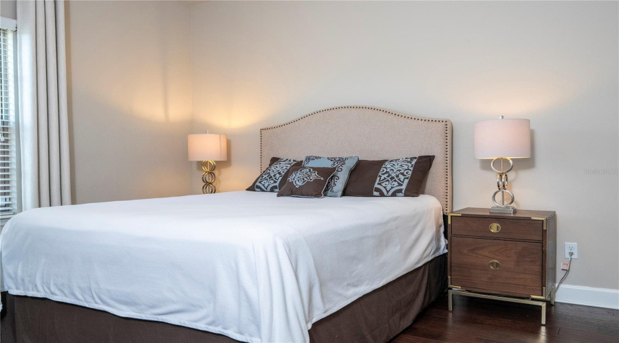 ORLANDO, Florida 32836, 4 Bedrooms Bedrooms, ,3 BathroomsBathrooms,Residential,For Sale,ROYAL ESTATES,0,MFRO6388072