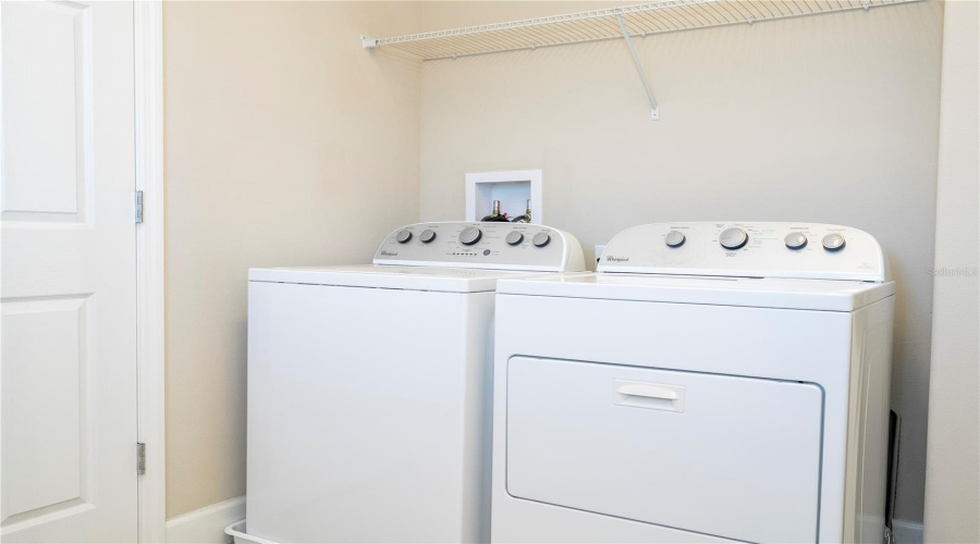 ORLANDO, Florida 32836, 4 Bedrooms Bedrooms, ,3 BathroomsBathrooms,Residential,For Sale,ROYAL ESTATES,0,MFRO6388072