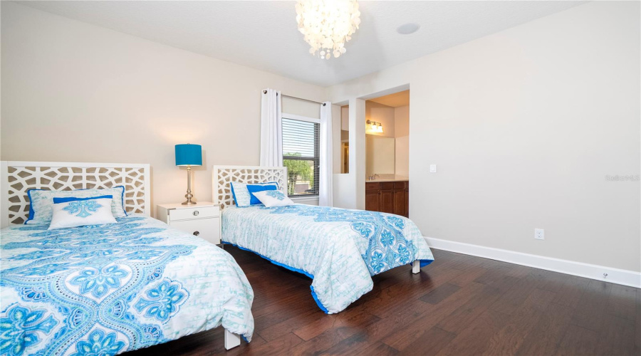 ORLANDO, Florida 32836, 4 Bedrooms Bedrooms, ,3 BathroomsBathrooms,Residential,For Sale,ROYAL ESTATES,0,MFRO6388072