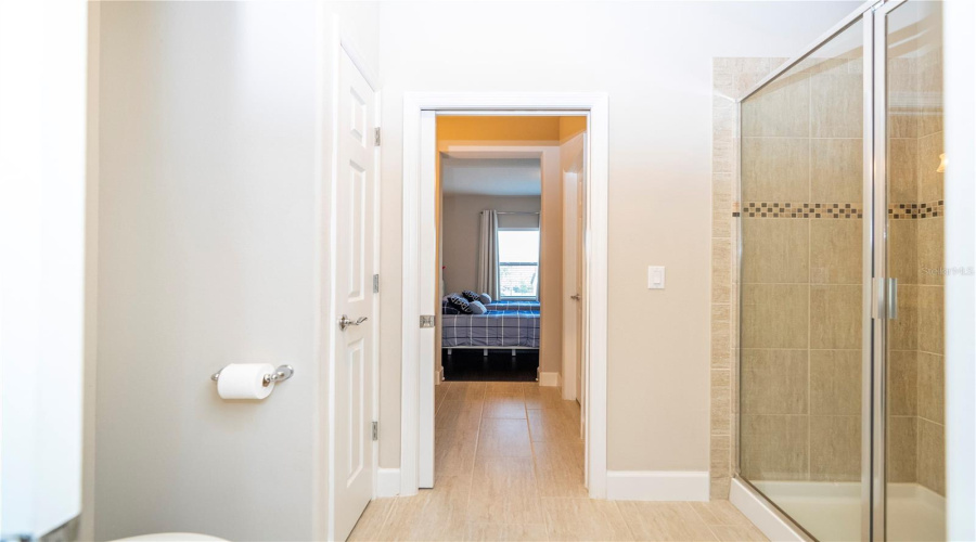 ORLANDO, Florida 32836, 4 Bedrooms Bedrooms, ,3 BathroomsBathrooms,Residential,For Sale,ROYAL ESTATES,0,MFRO6388072