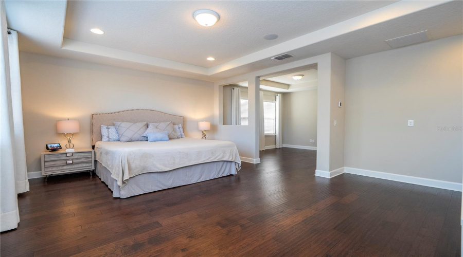 ORLANDO, Florida 32836, 4 Bedrooms Bedrooms, ,3 BathroomsBathrooms,Residential,For Sale,ROYAL ESTATES,0,MFRO6388072