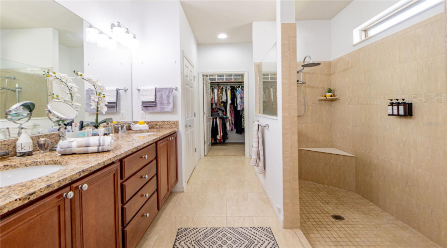 DAVENPORT, Florida 33837, 3 Bedrooms Bedrooms, ,2 BathroomsBathrooms,Residential,For Sale,NAVARRA,0,MFRO6388160