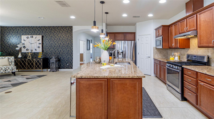 DAVENPORT, Florida 33837, 3 Bedrooms Bedrooms, ,2 BathroomsBathrooms,Residential,For Sale,NAVARRA,0,MFRO6388160