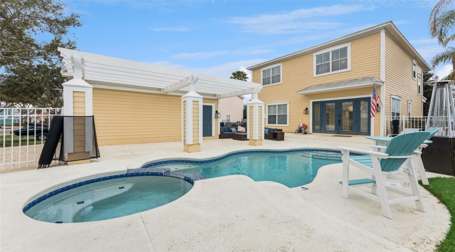 KISSIMMEE, Florida 34747, 4 Bedrooms Bedrooms, ,4 BathroomsBathrooms,Residential,For Sale,FAIRVIEW CIRCLE,0,MFRO6389613