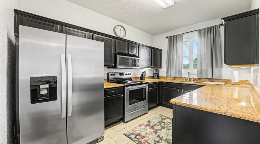 DAVENPORT, Florida 33897, 4 Bedrooms Bedrooms, ,3 BathroomsBathrooms,Residential,For Sale,CALABRIA,0,MFRTB8485119