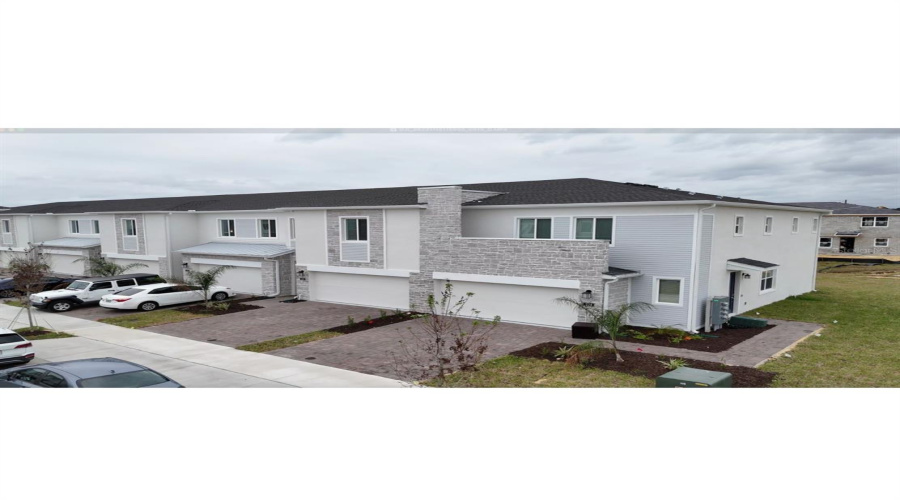 DAVENPORT, Florida 33896, 4 Bedrooms Bedrooms, ,3 BathroomsBathrooms,Residential,For Sale,NINE IRON,0,MFRS5145545