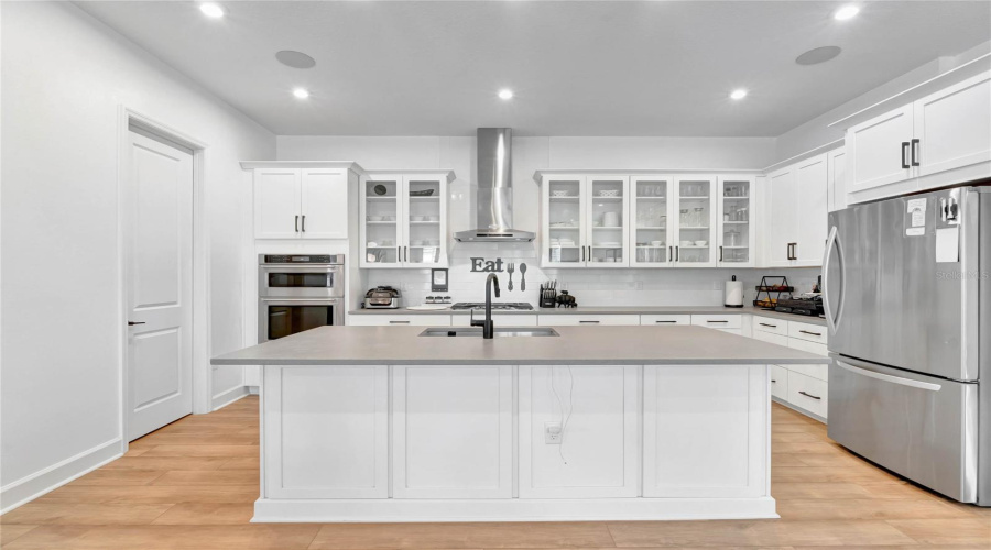 Full of upgrades, this kitchen was designed to be a combination of convenience and luxury!
