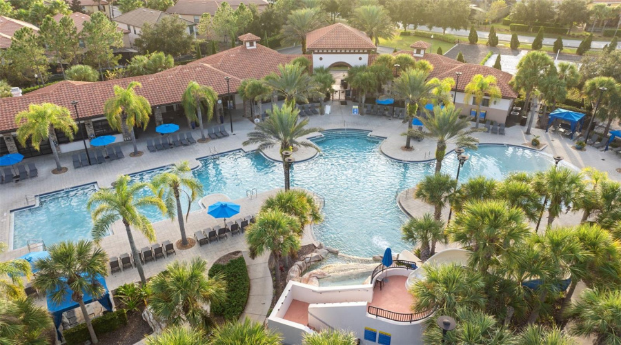 DAVENPORT, Florida 33837, 5 Bedrooms Bedrooms, ,4 BathroomsBathrooms,Residential,For Sale,OAKMOSS,0,MFRP4938051